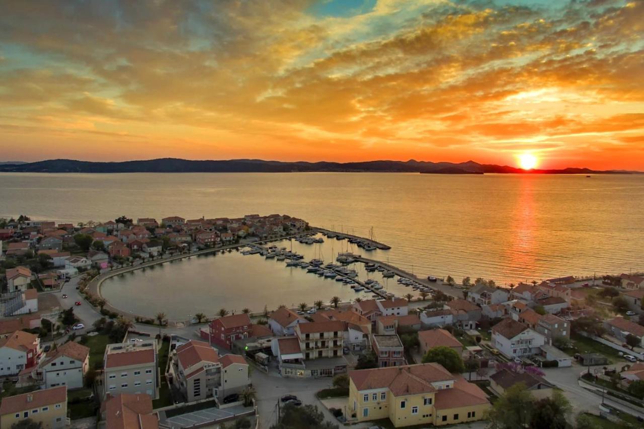 Apartments With A Parking Space Bibinje, Zadar - 18843 Exterior foto
